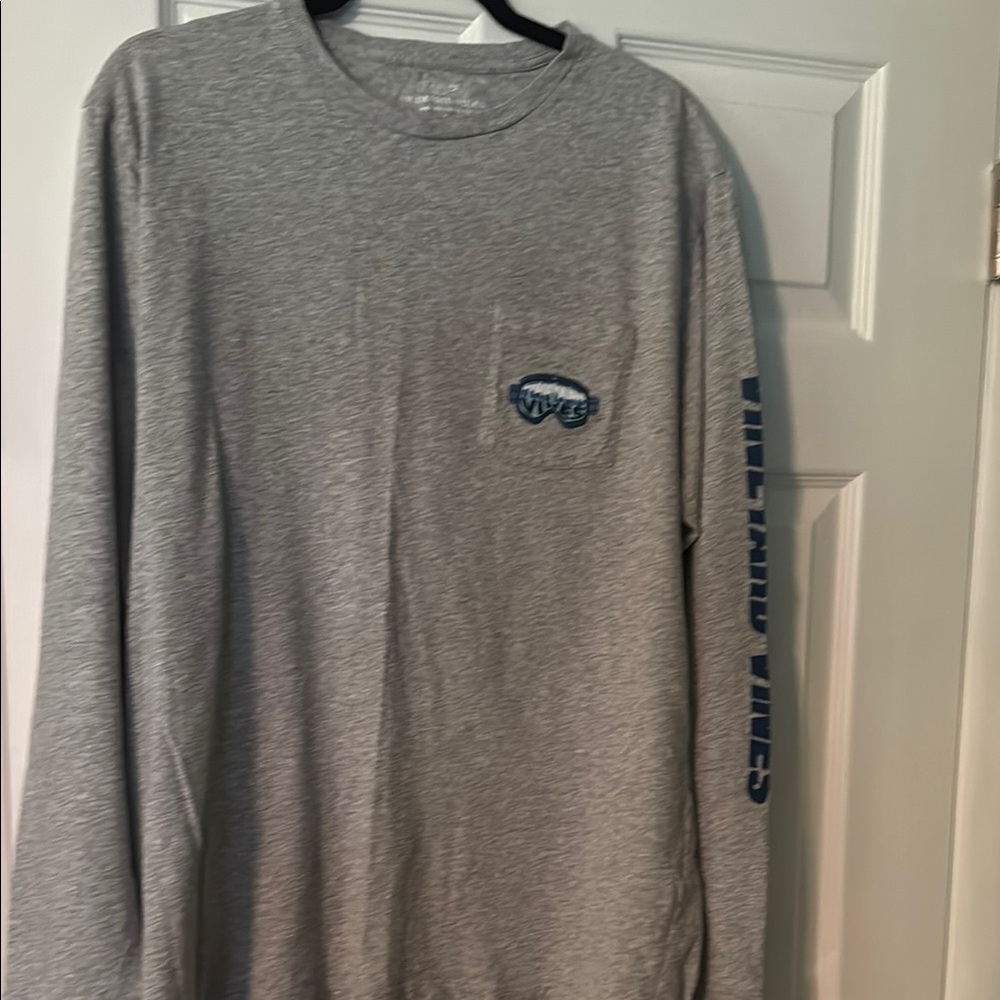 Vineyard Vines Gray Long Sleeve Tee Casual Comfort